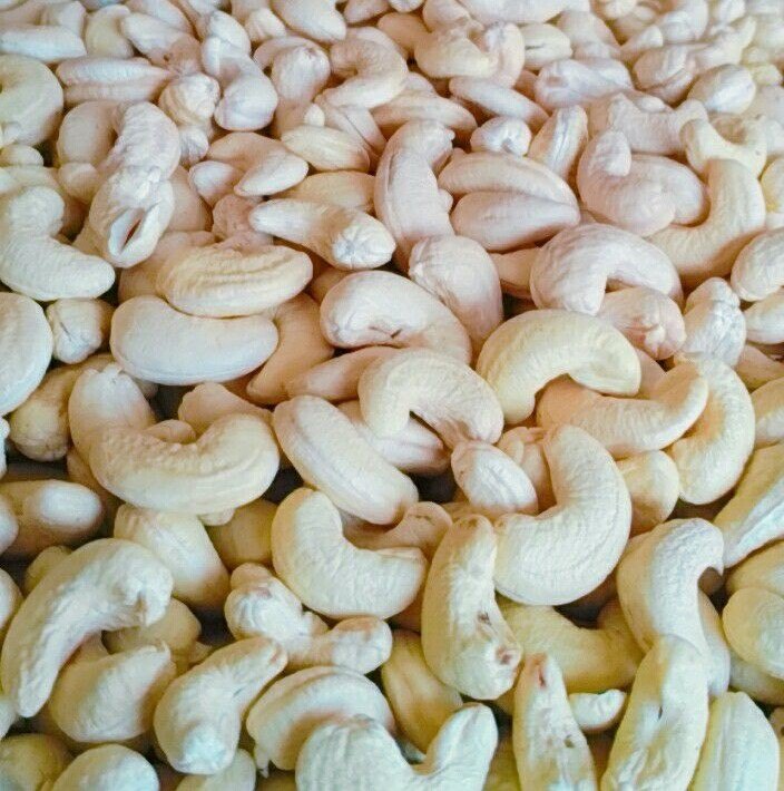 3-5% At The Time Of Packaging W180 Cashew Nut, Packaging Type: Tin, Pouch