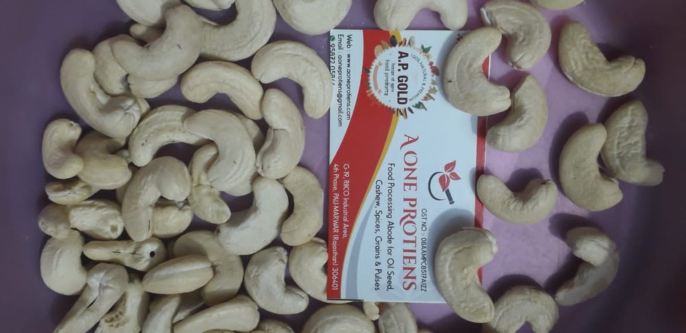 Cashew W180 Nuts, Packaging Size: 10 kg