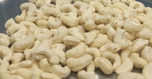 Natural Cashew Nuts 400, Packaging Size: 10 kg, Grade: W400