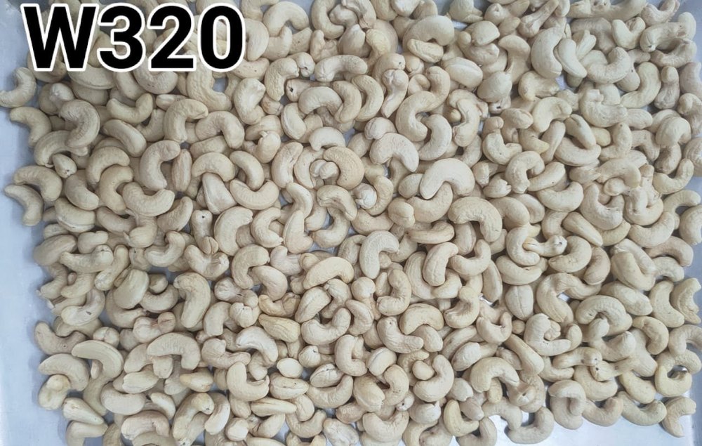 Steamed White Cashew Nuts Kernels W320 (kollam cashew), Packaging Size: 10 kg