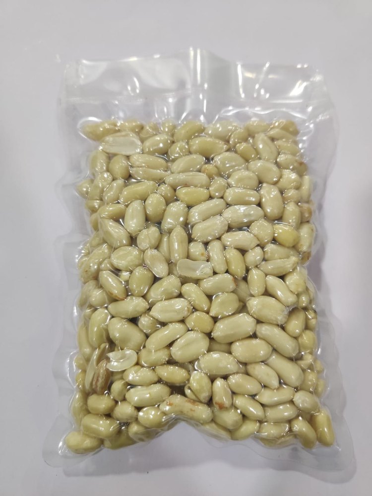KITOKO WHITE BLANCHED WHOLE PLAIN PEANUT VACUUM PACK, Packaging Size: 1 KG