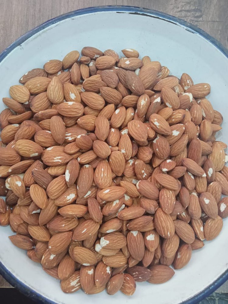 Touch Almond Giri