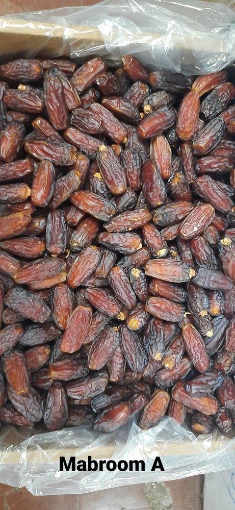 Brown Mabroom Dates, Quantity: 5 kg, Packaging Type: Cartoon box
