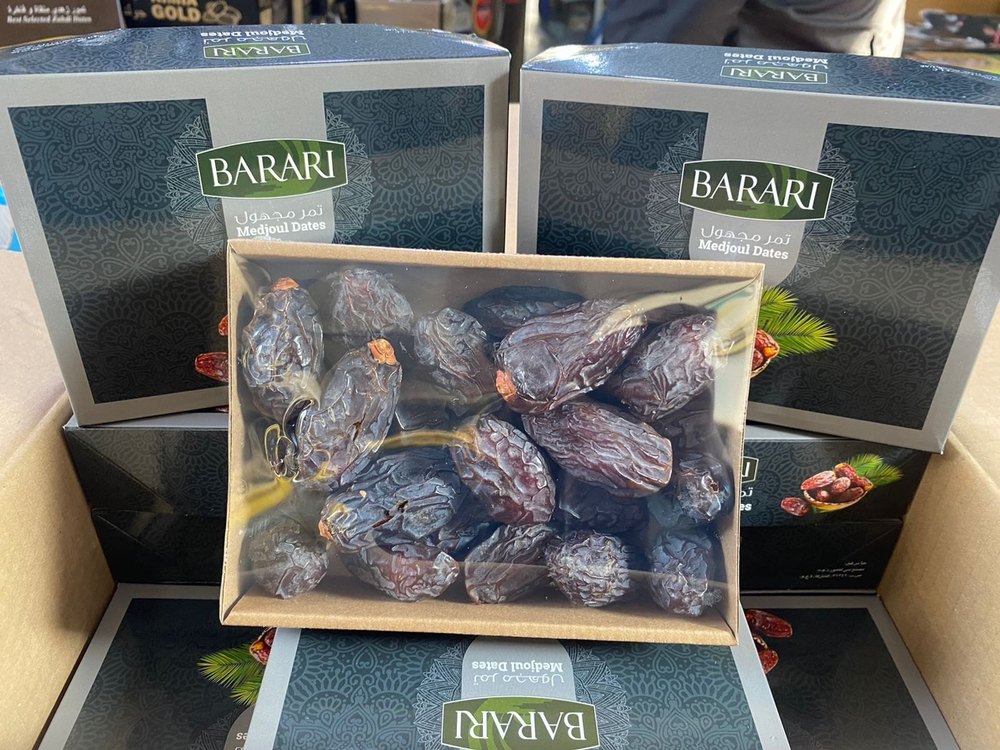 Brown Medjool Dates, Packaging Type: Plastic Box, Packaging Size: 1 Kg