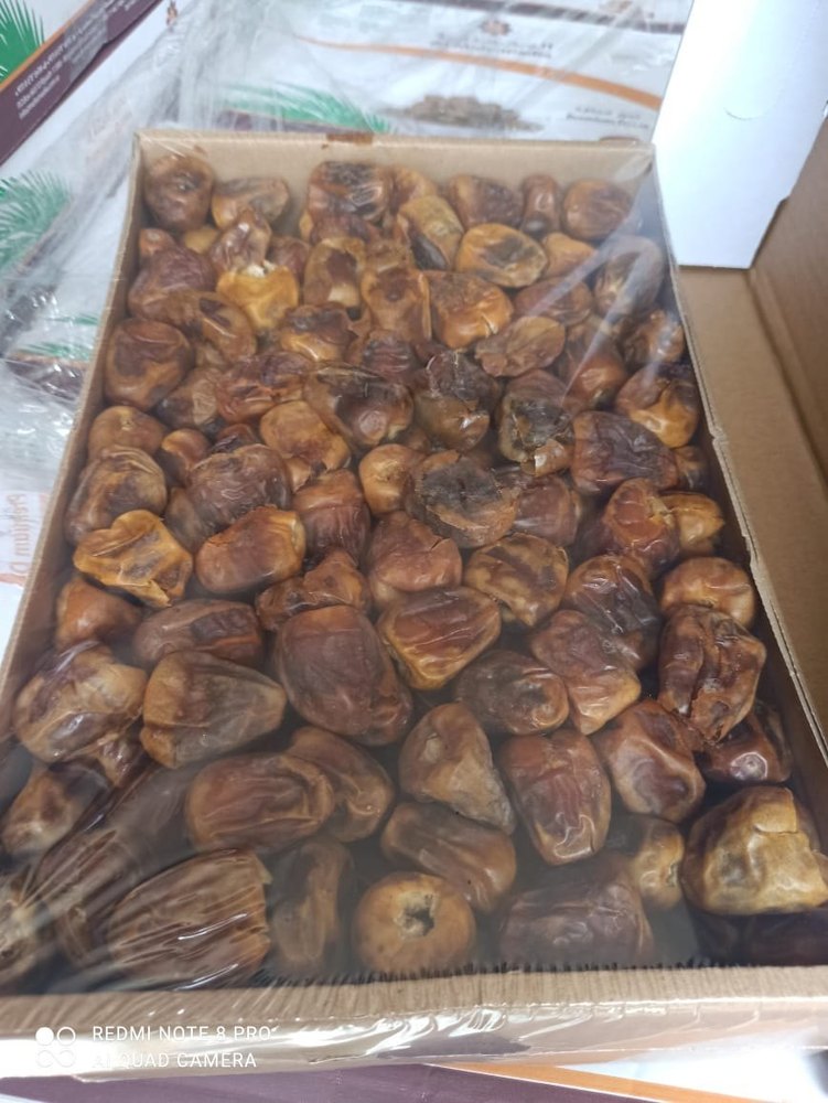 Brown Sukkari Dry Dates