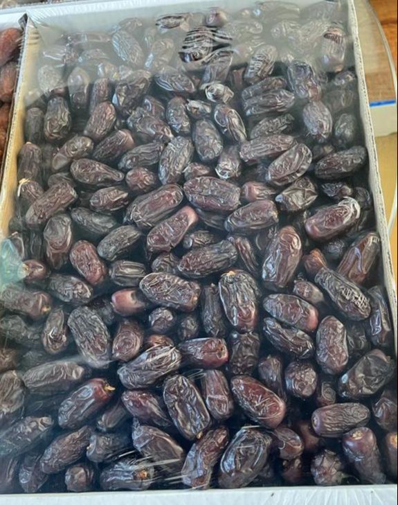 Dark Black A Grade Kalmi Dates