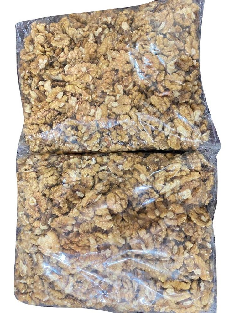 Organic Walnut Kernel, Packaging Type: Vacuum Bag, Packaging Size: 50 Kg