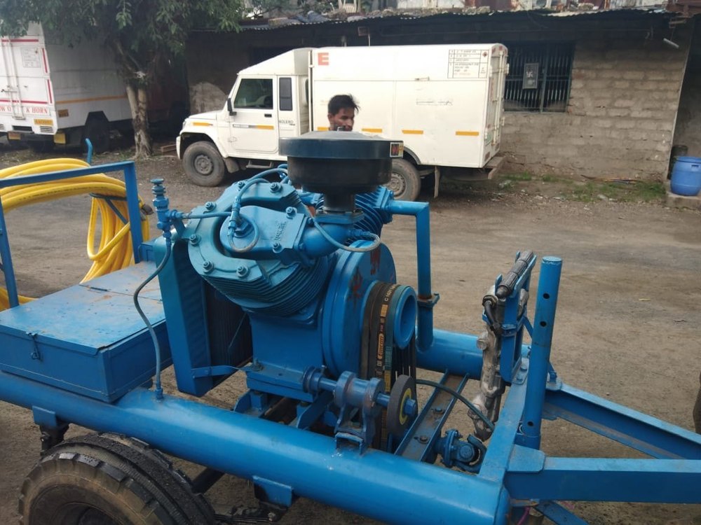 30 HP to 215 HP Tractor Mounted And Trolley Air Compressor
