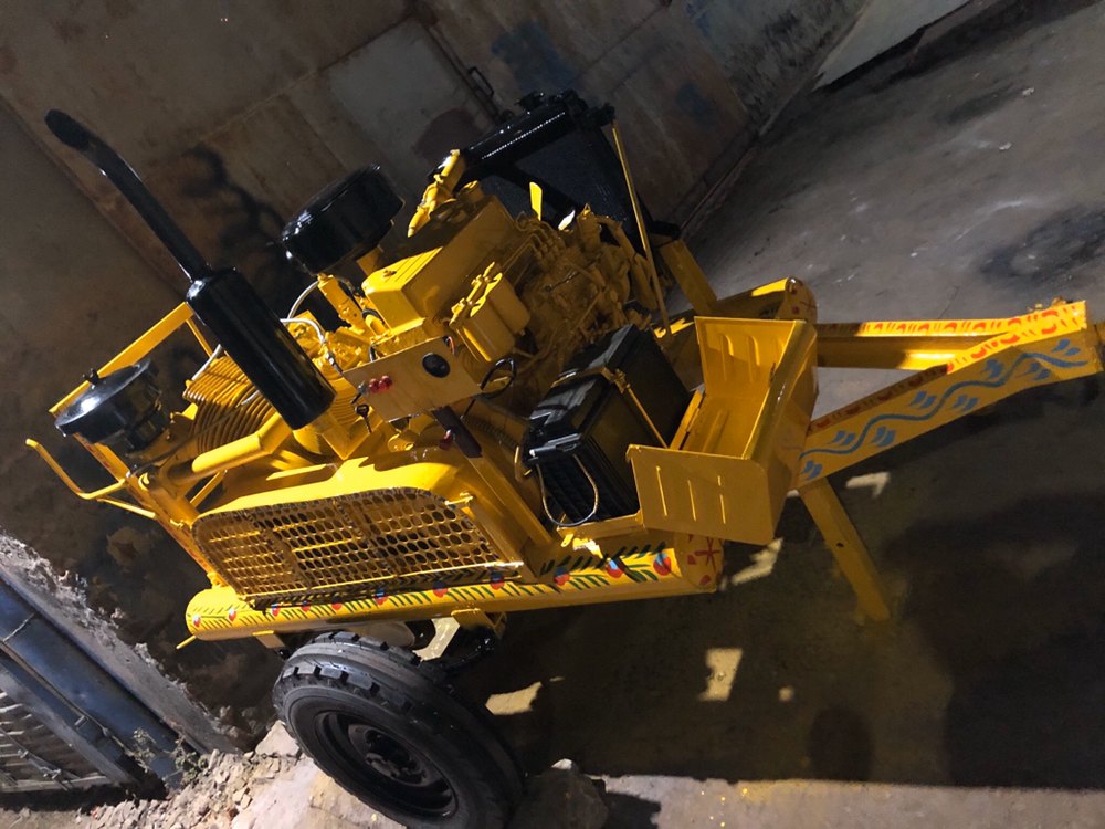 Engine Mounted Air Compressor