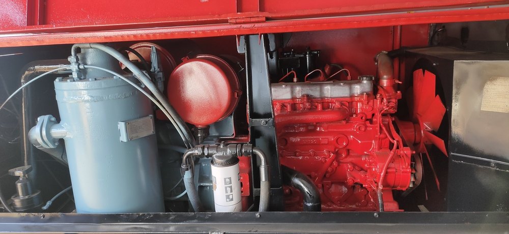 Chicago Pneumatic Screw CP Diesel Compressor, 8 bar