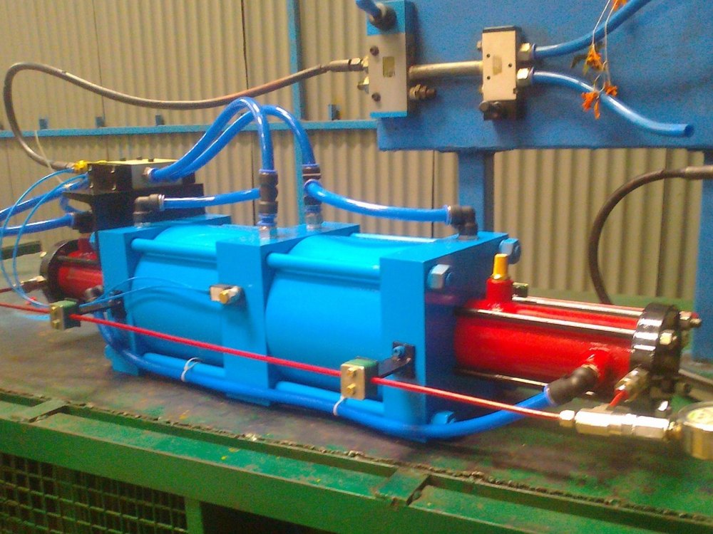 5 HP Reciprocating Compressor Gas Booster Pump, Discharge Pressure: 320 Bar, Maximum Flow Rate (CFM): 1000 Cfm