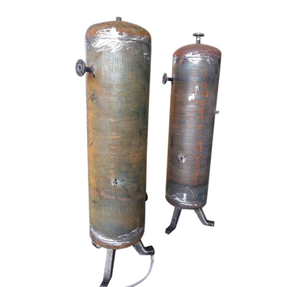 Vertical Air Pressure Vessel, 100 psi, Capacity: 500 Litre