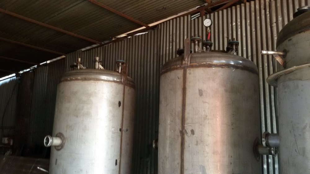 Stainless Steel And Mild Steel SS Pressure Vessels, Capacity: 100-500 L And 1000-10000L