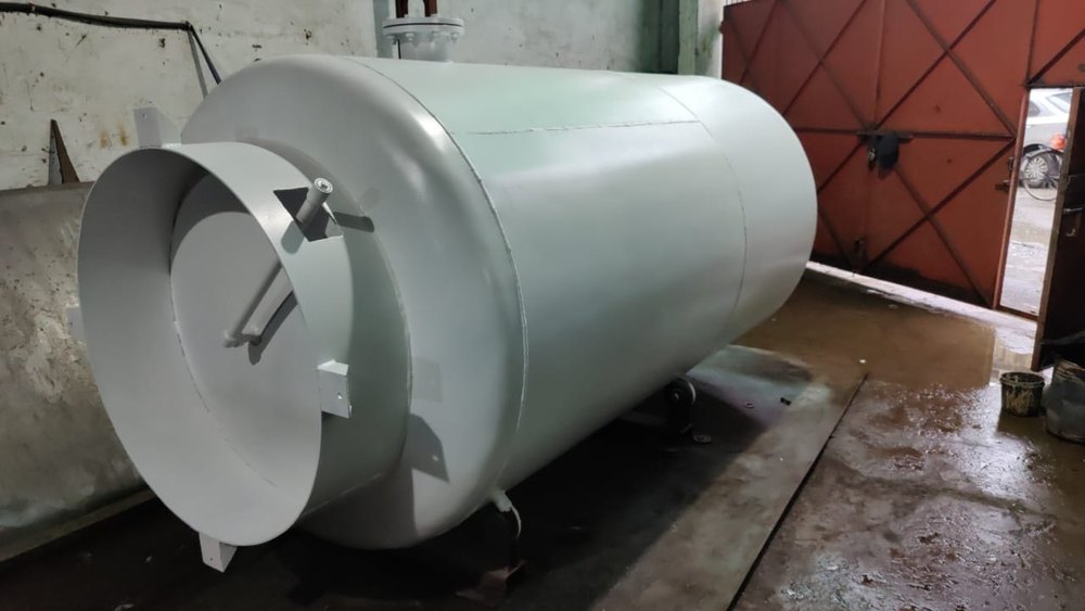 NITROGEN ENGINEERS Gas Vertical Air Receiver Storage Tank, Capacity: 100 to 50000 liter