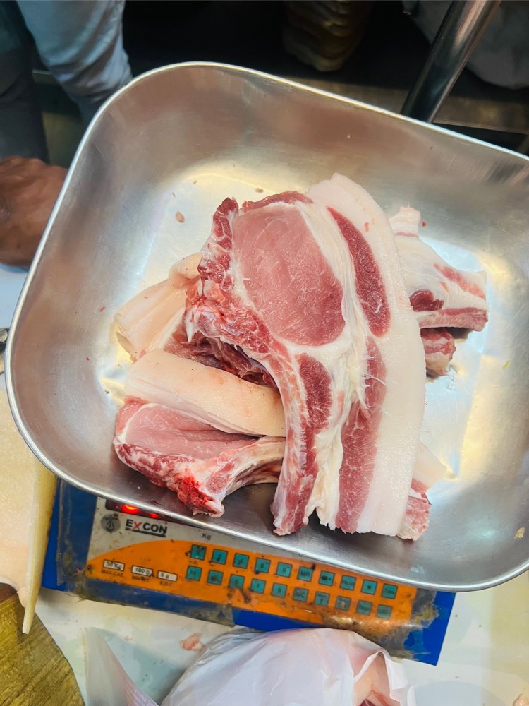 Pork Chops, For Restaurant, 1000gm