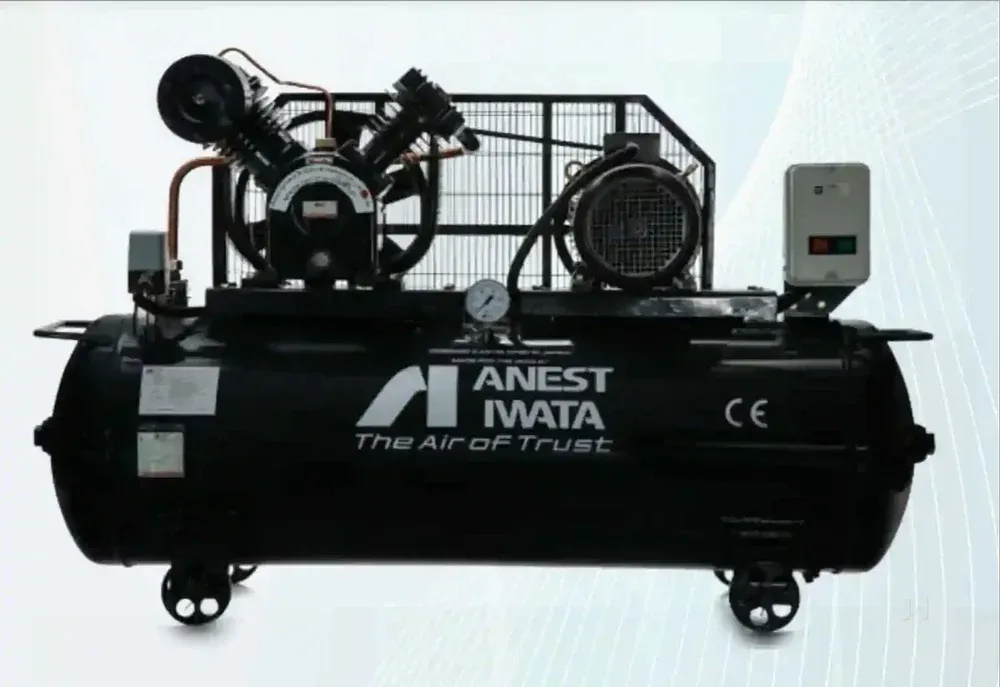 15 HP Anest Iwata Reciprocating Air Compressor, Air Tank Capacity: 280Liters