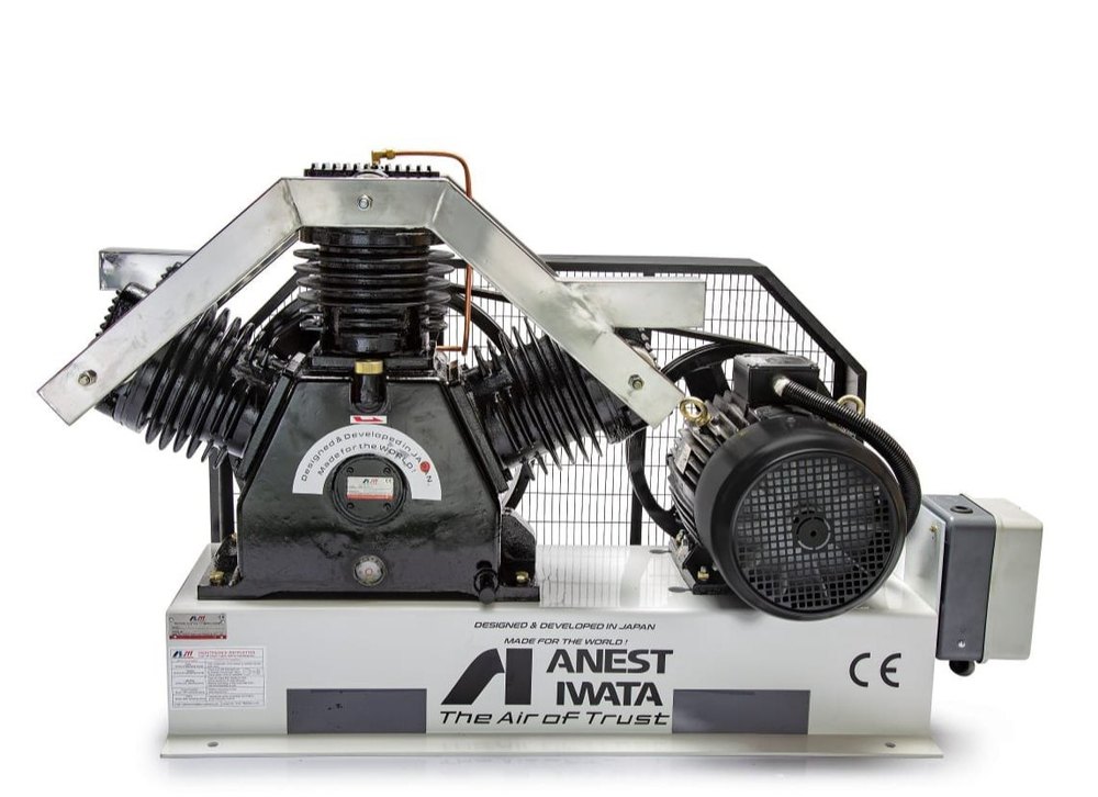 10 HP Anest Iwata Base Mounted Reciprocating Air Compressor, Air Tank Capacity: 200L