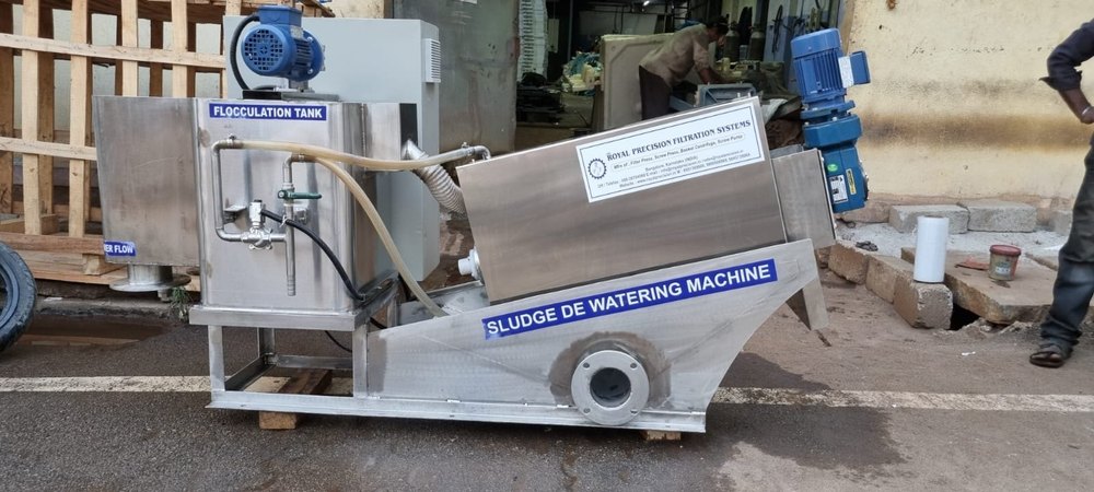 Stainless Steel Dewatering Screw Press Machine, Capacity: 0.5m3/Hr - 100m3/Hr, Automation Grade: Automatic