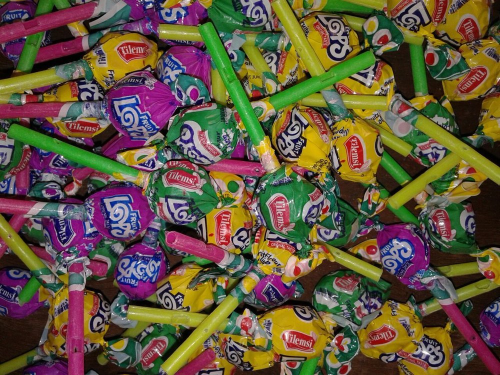 Tilemsi Round Mix Fruit Lollipop with Whistle, Packaging Size: 50-100 Pieces, Packaging Type: Packet