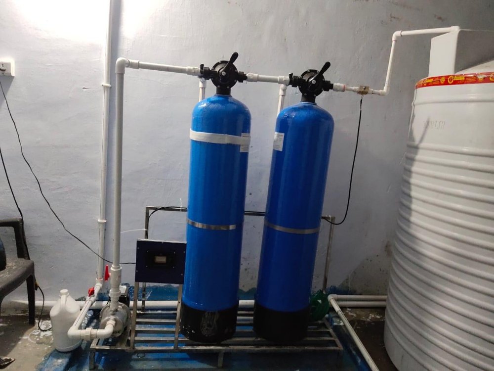 Bore Well Or Ground Water Borewell Water Industrial DM plant, Capacity: 500 Liter/Hr