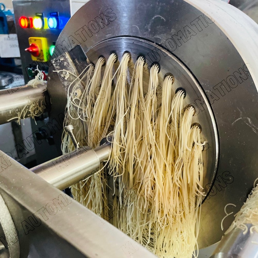 SS 304 Noodle Extruder Machine, Capacity: 100-200KG/HR., 1 Ton