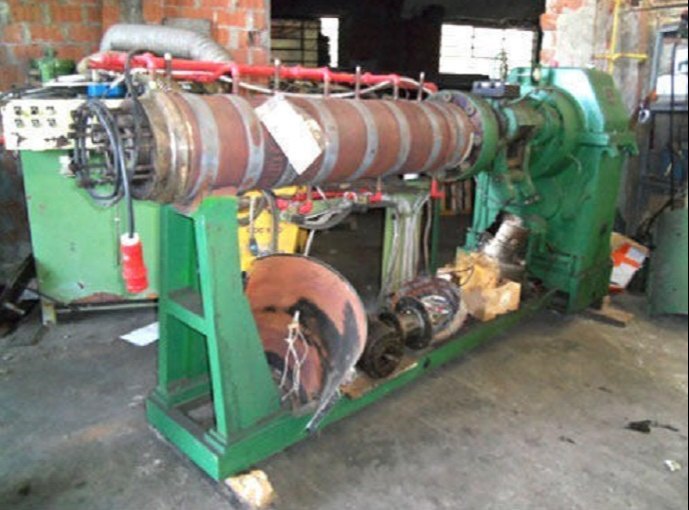 Cold Feed Rubber Extruder Machine, 75 HP