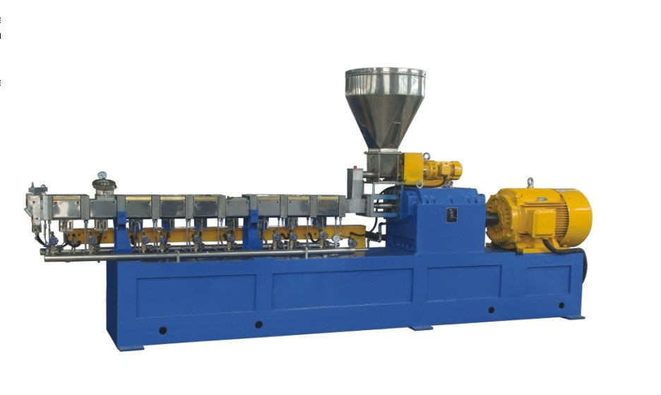 Twin Screw Extruder