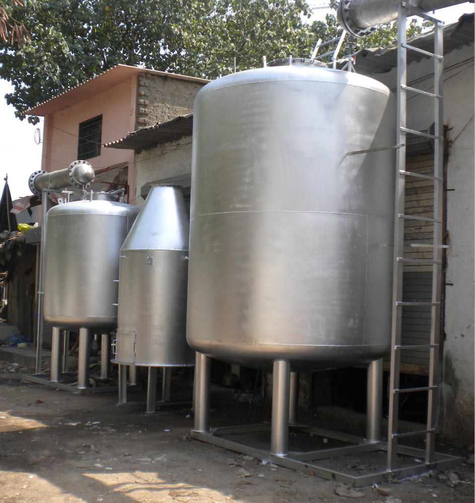 Stainless Steel Herbal Extraction Plant, Capacity: 100 L